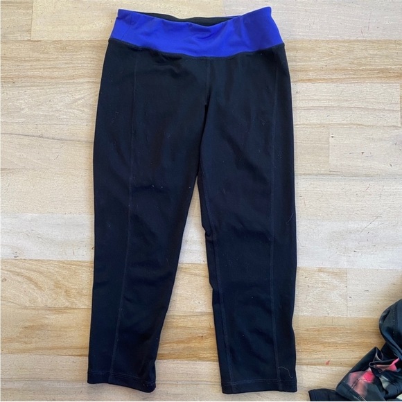 New Balance, Gap,  4 capri workout pants bundle - Picture 7 of 12